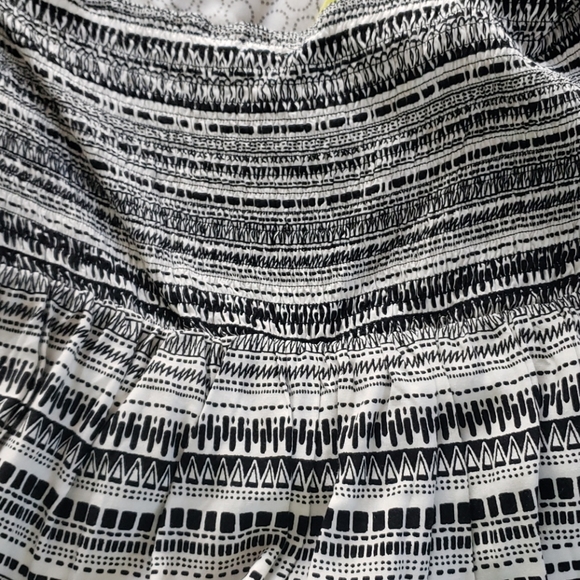 NWT Aeropostale Romper - Picture 3 of 3